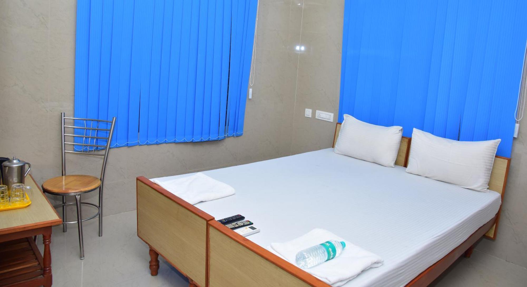 Sgrt Residency Hotel Vellore Bagian luar foto